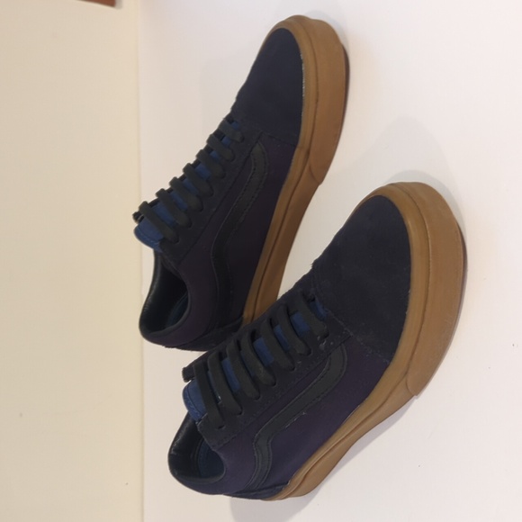 Vans Navy Suede Elastic Lace Gum Sole Sneakers Size 6.5 - Picture 1 of 11